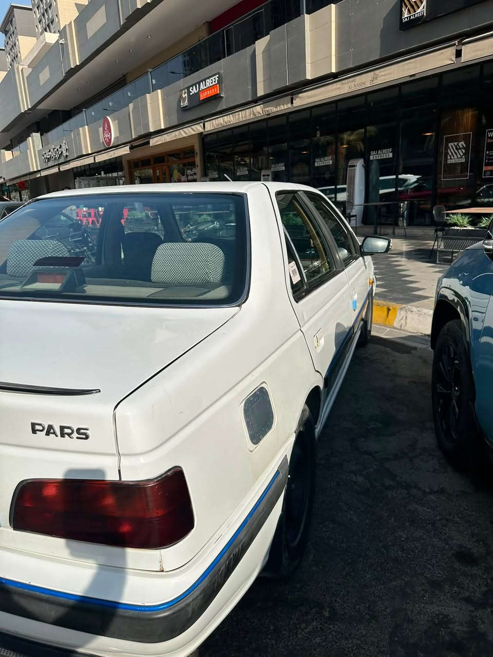 بيجو بارص ٢٠١٧ رقم بغداد سنويه لحد ٣٠٣١ كير اوتوماتيك محرك لا تنقيص ولا تبخير بيهه منظومه غاز  وشاشه وكامره تبريد ثلج كهربائيات كلها شغاله سياره مال بيت بيهه رصعات وبارد موجوده بالتقرير  السعر ٥٤ وبيهه مجال بسيطعنوان حي الجهاد ***********
