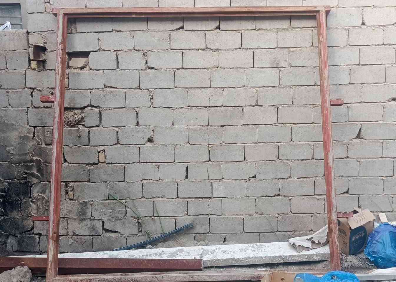 السلام عليكم
باب اربع طلاكات للبيع 2 وربع في 2 ونص 
تسكام حديد ثقيل 
السعر 200 الف وبي مجال 
المكان النجف الكوفة العباسية 
للاستفسار ***********

