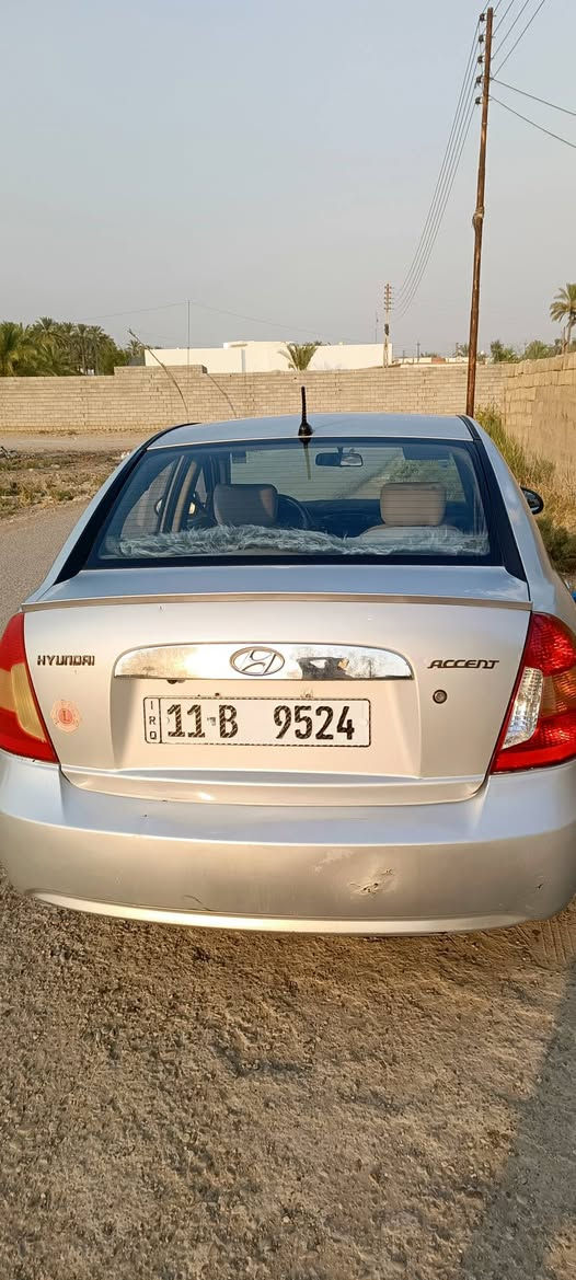 السلام عليكم اكسنت 2009للبيع بأسمي گير محرك خير من الله السياره ناعمه وحلوه بيها هلالات الوره مصلحات السعر 80وبيها مجال مكان بغداد شرط التحويل ***********
