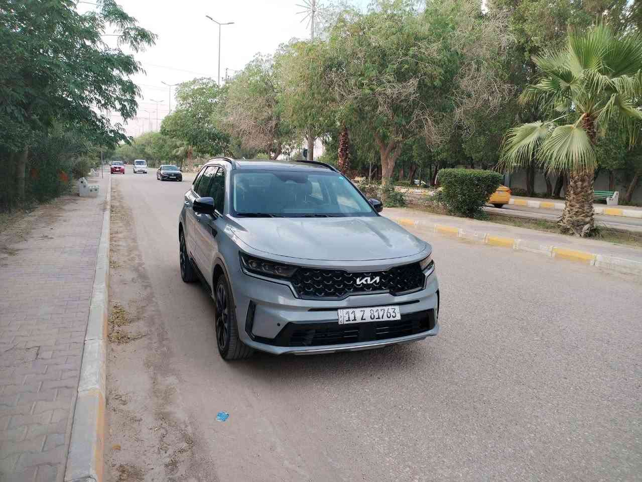 كيا سورنتو وارد امريكي لون سمنتي موديل ٢٠٢٣فول رقم بغداد حره بسمنه السعر ٢١٠وبيه مجال ***********

نص مكتوب في الصور:
- 23/37