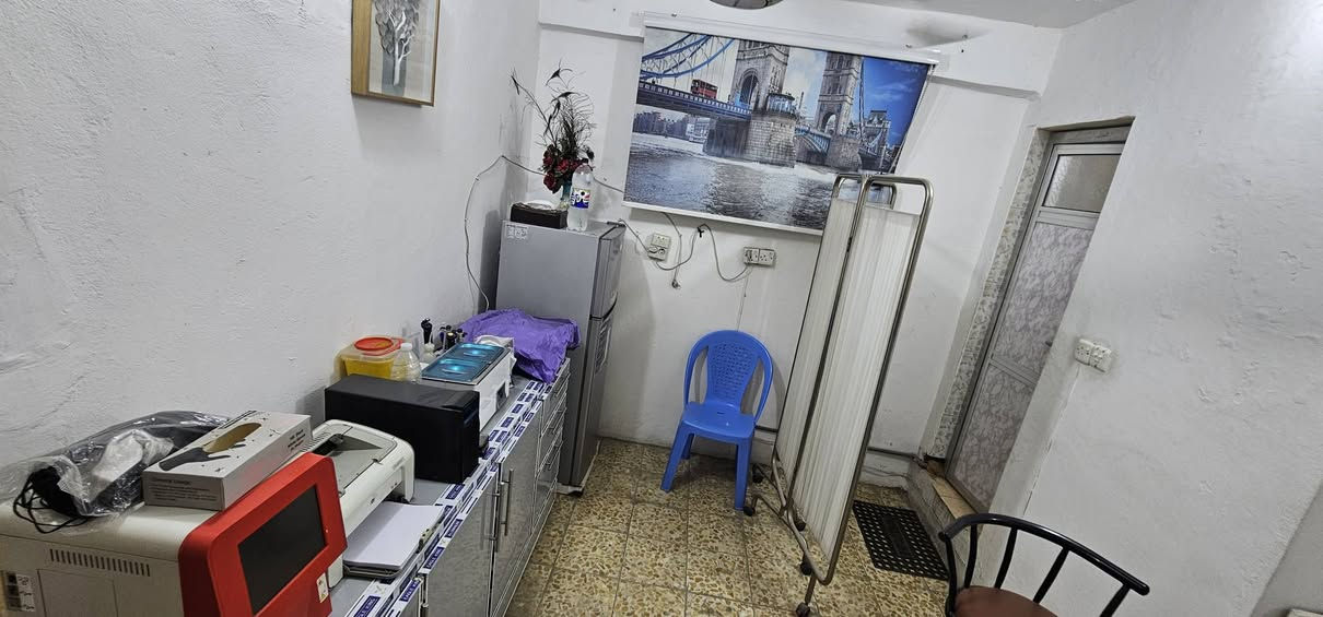 اعاده نشر بسبب الوعود الكاذبة
سلام عليكم مختبر طبي للبيع في بغداد /حي الأمين الثانية/ شارع البانزيخانه مختبر متكامل وشغال بس اجازة مابي سبب البيع فض الشراكة
المختبر طابق اول صاير والطابق الأرضي بي دكتور بوليه وثاني عظام وكسور ابو العظام يتواجد يومين ب الاسبوع
الأجهزة الي بي هي أجهزة المسموحة ب المختبر الجانبي ب الإضافة إلى جهاز ايكروما إيجار المختبر 350 المختبر معزل صارله اسبوع
ماابيع أجهزة ابيع المختبر كامل
 
ما متواجد فيس بس واتساب 
للاستفسار ***********
