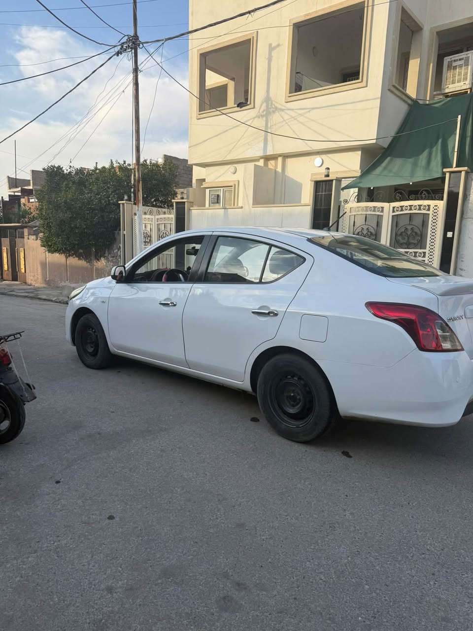 نيسان صني هندي موديل 2019
صبغ قطعه جاملغ وره بارد كدام العين  ماشيه 109 كير محرك شرط تبريد ثلج دواخل كامل سنويه جديده رقم اربيل هزه ب شهر 11 سعرها 100 وبيها مجال عنواني موصل ***********

