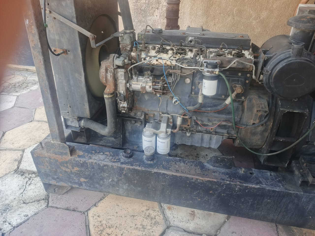 سلام عليكم للبيع بيركز نكليزي 110 كيفي سوبر جار على وضع شركه لا تبديل ولا مفتوح مكاني بغداد التاجي قرب جسر دوار *********** السعر 32ورقه بيع مستعجل
