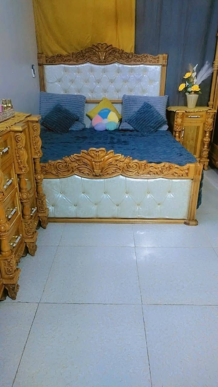 غرفه نوم • نضيفه • ٤ اشهر