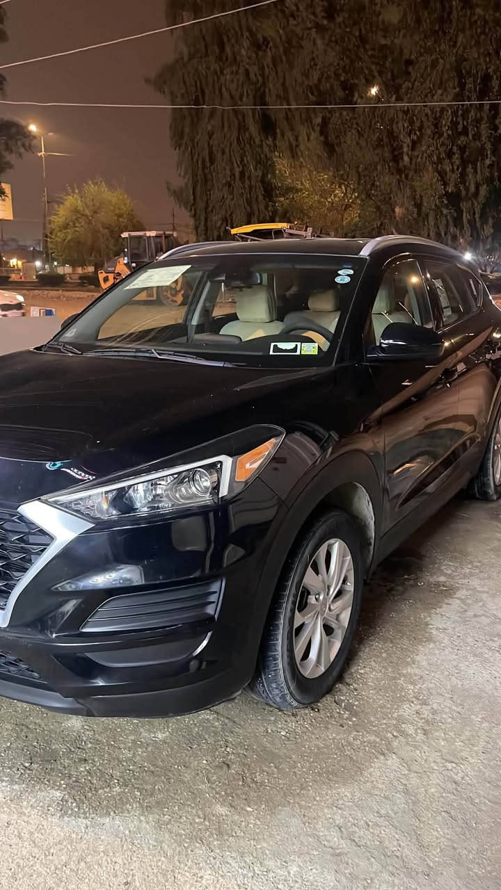 🚘 هيونداي توسان 2021 | وارد أمريكي 🇺🇸
السعر (( 145 )) وبيها مجال 

سيارة مرتبة ونظيفة، والمواصفات موضحة بالصور.

• مكينة 2.4
• ماشية 43 ألف مايل
• كرسي كهرباء
• رادارات أمامية + خلفية + جانبية
• بصمة تشغيل
• بصمة أبواب
• مكينة وكير وكهربائيات بحالة جيدة
• السيارة نظيفة ومرتبة
• الضرر موضح بالكامل بالصور — باب خلف سكن فقط
• رقم أربيل
• تحويل وكالة مباشر
• هزّة جديدة — تكدر تحولها مباشرة بدون ما تروح السيارة لأربيل

📍 الموقع: بغداد

📞 ***********

نص مكتوب في الصور:
- بیدکارز
