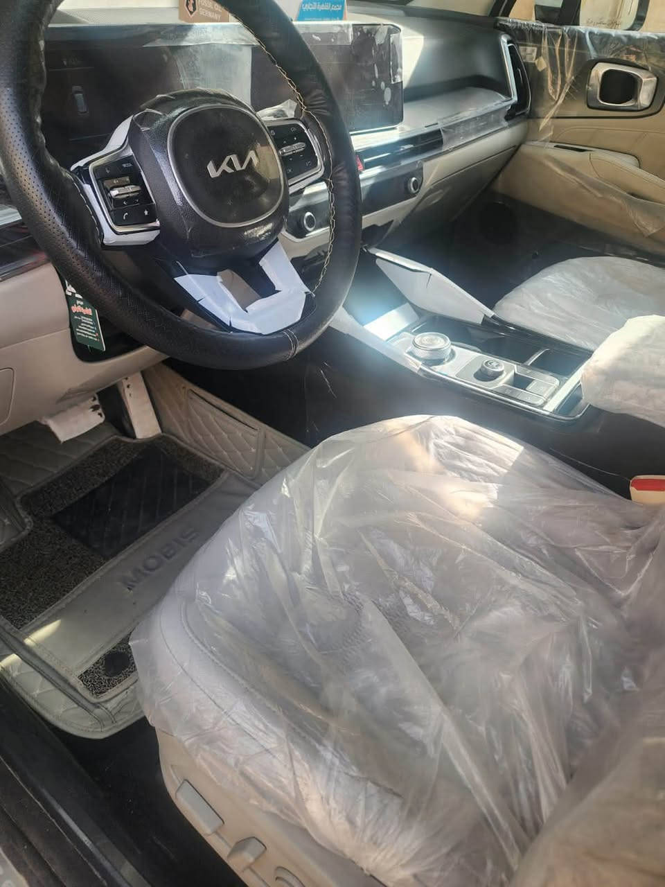 سورنتو مديل 25 خليجي رقم بغداد تحويل مباشر محرك 4سلندر  ماشيه 17 الف مكان السياره بصره سعر السياره 260  مكلف بالنشر رقم صاحب السياره ***********
مواصفات
بصمه ابواب 
شحن واير لس 
شفتات استيرن 
كشنات كهربائيه 
كير ماوس
تبريد 3 قطع
ويل 20
باب كهربائي
