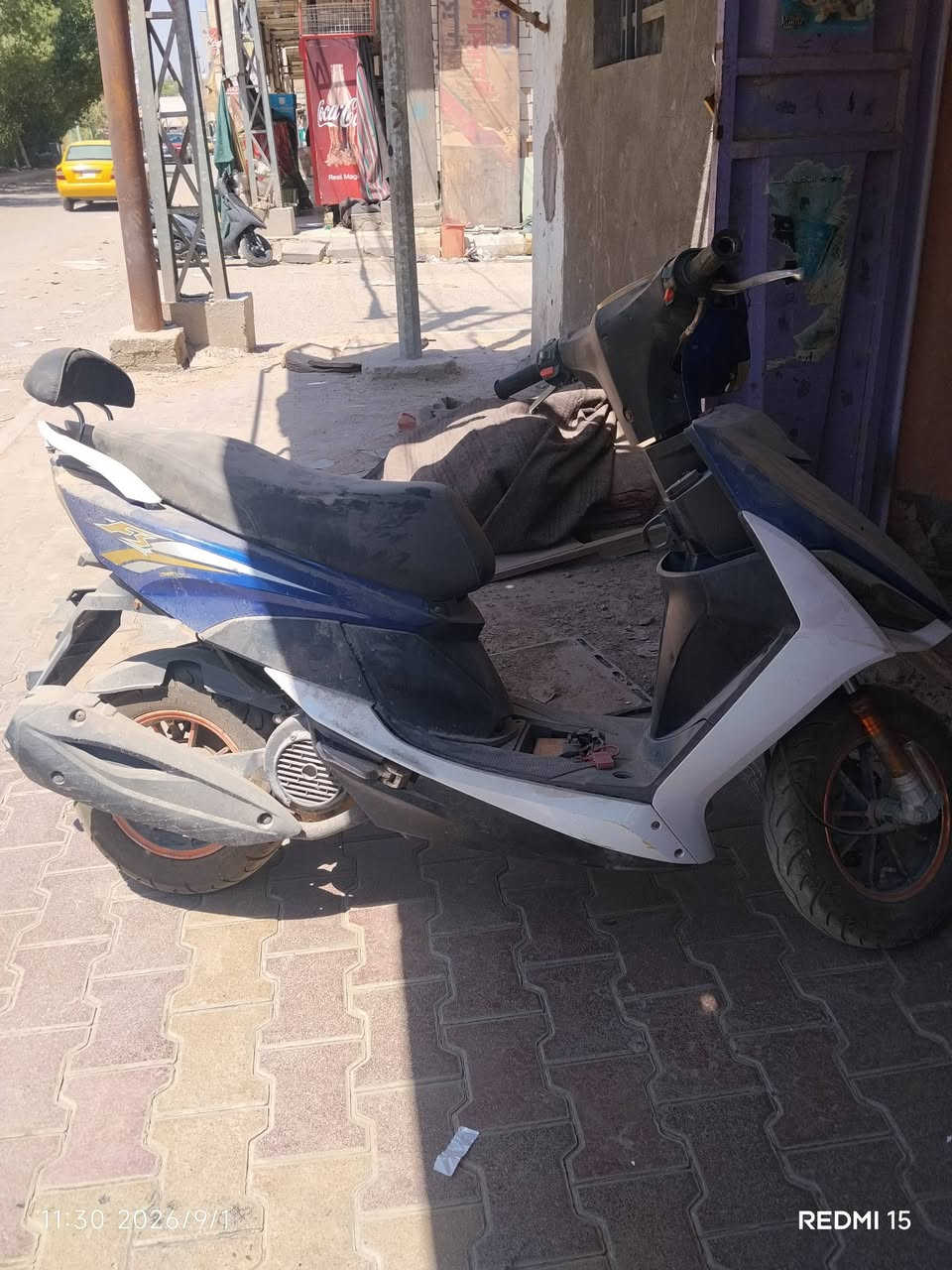 دراجه نضيفه شغاله للبيع بس 200 الرقم ***********
