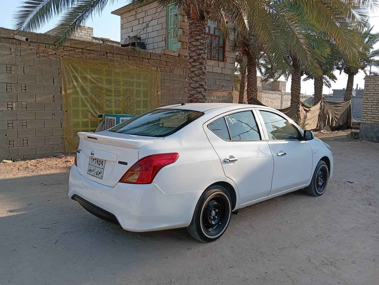 نيسان صني هندي موديل 20كفاله لاصبغ ولافتح تريدثلج تخم كيرمكينه بلكارتون  تايرجديدابوالخطه ماشيه 90الف سياره جاهزه المكان نجف كوفه السعر 97اوبيه مجال قليل ***********
