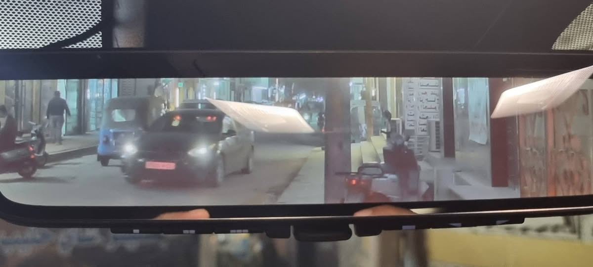 🚗 للبيع بدون مراوس  - تويوتا راف فور هايبرد  فول الفول   xse
‎لون رصاصي غير محدد 
موديل٢٣ 
ماشية ٥٠ الف كم 
🔹 المواصفات:
✅ محرك 2500 هايبرد
✅ لون توكلر 
✅ بصمة تشغيل + أبواب + صندوق
✅ شاشة حجم كبير
✅ كامره دوارة
✅ صندوق كهربائي
✅ تبريد قطعتين
✅ كشن سائق كهربائي
✅ تدفئة كشنات وستيرن
✅ رادار أمامي وخلفي + بالمرايا الجانبية
✅ مانع تصادم
✅ تحديد مسار
✅ مانع تزحلق
✅ هندبريك بصمة
✅ فور ويل
✅ بك لايت + إشارة أمامية LED
✅ مانع انحدار
✅ 3 أوضاع قيادة (نورمال - ايكو - سبورت)
✅ تبريد شاشة بيانو
✅ مثبت سرعة (أكروز)
✅ أوتو هولد
✅ تحكمات ستيرن جهتين
‏✅ ABS
✅ سياقة ذاتية
✅ 4 دسك
التفويله تمشيك من ٧٠٠ الى ٨٠٠ كم 
معدل الصرف ٥ لتر بالداخل  والخارج ٧ لتر لكل ١٠٠ كم 
الشاصي  يبدي بحرف J يعني صنع في اليابان 
 السعر   ٢٢٢ وبيه مجال هواي 
صور الحادث والسونار مرفقه بالمنشور 
📍 مكان السيارة بغداد الحرية 
السيارة بيها نواقص تخصم من سعر السيارة 

***********
