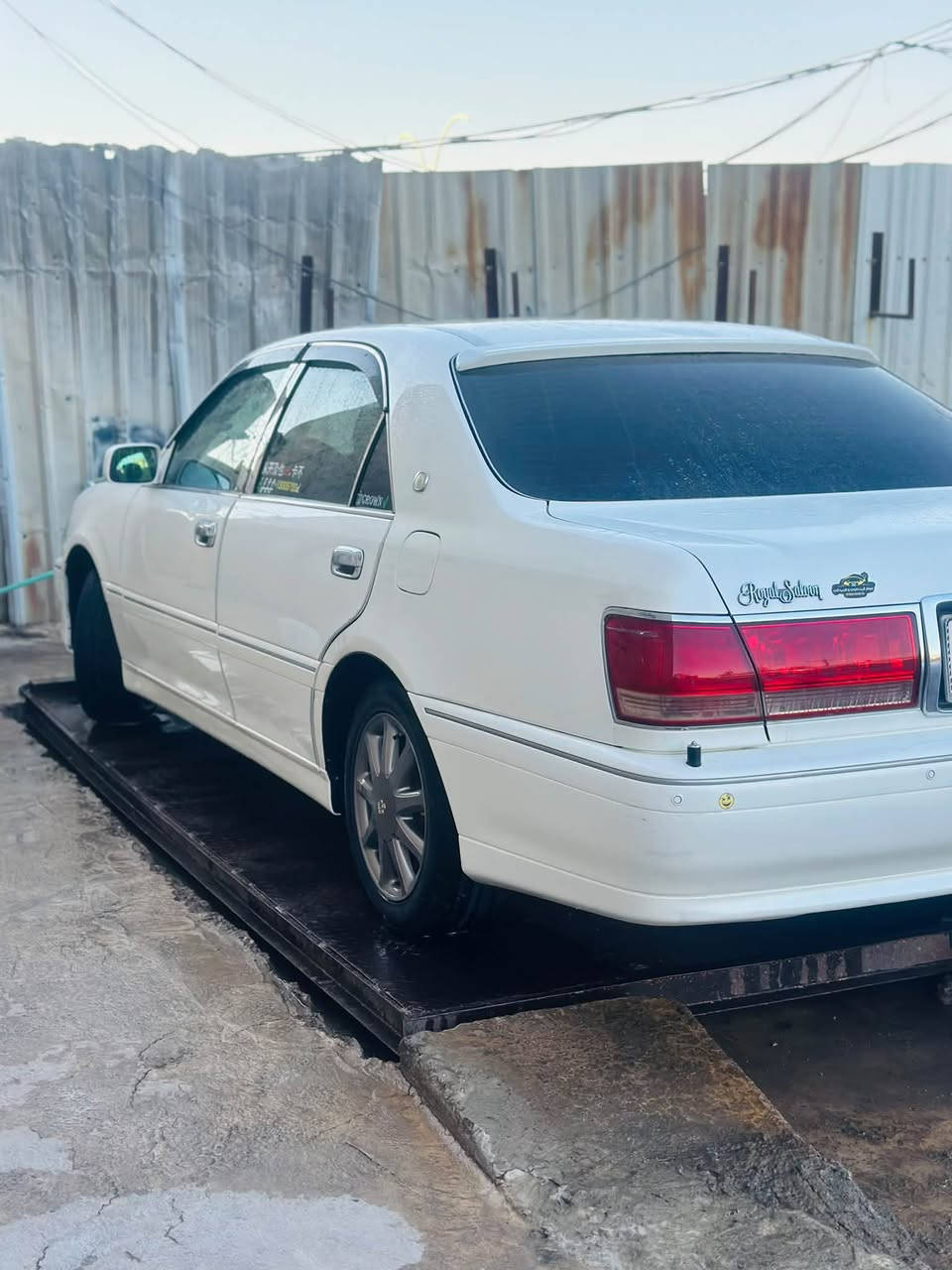 ملكه • محرك D4 • لون صدفي