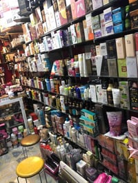 شلعه كوزمتك 3000 قطعه 3000قطعه +ميوزه بضاعه درجه ولا كلشي بيه جهزه كهر...