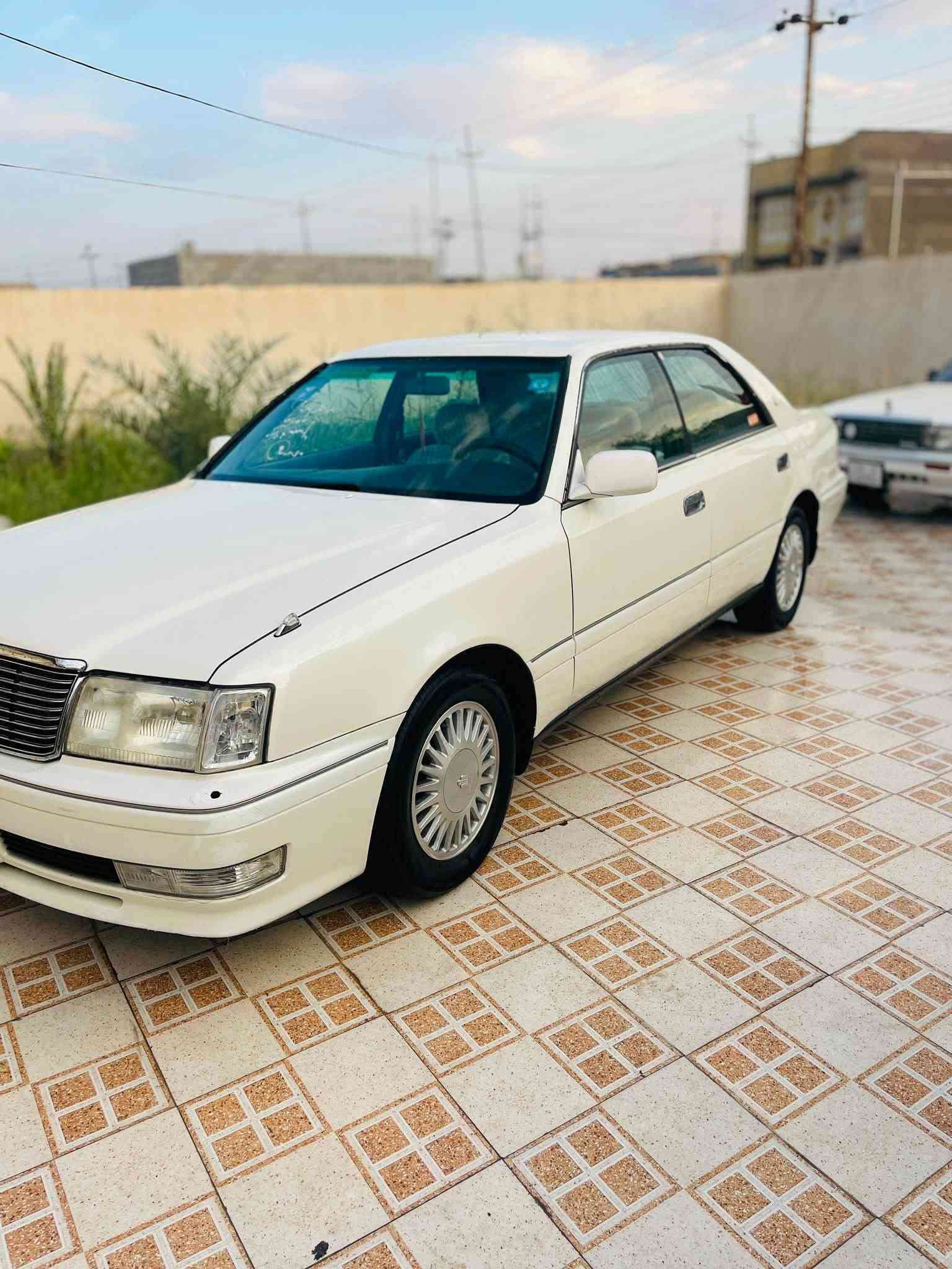 فلات ابيض • مكينة ٢٥٠٠ • رقم بصرة