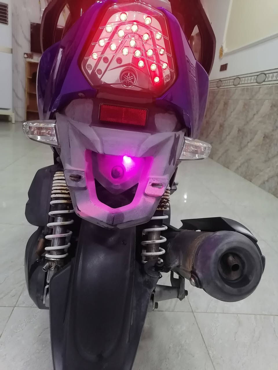 دراجه رمبه نوزل جديده صار سبوعين ماخذهه دراجه حاويه باله السعر 600 و بيهه مجال بسيط الشراي مكاني الصقلاويه امراوس هم يرهم حسب القناعه ***********
