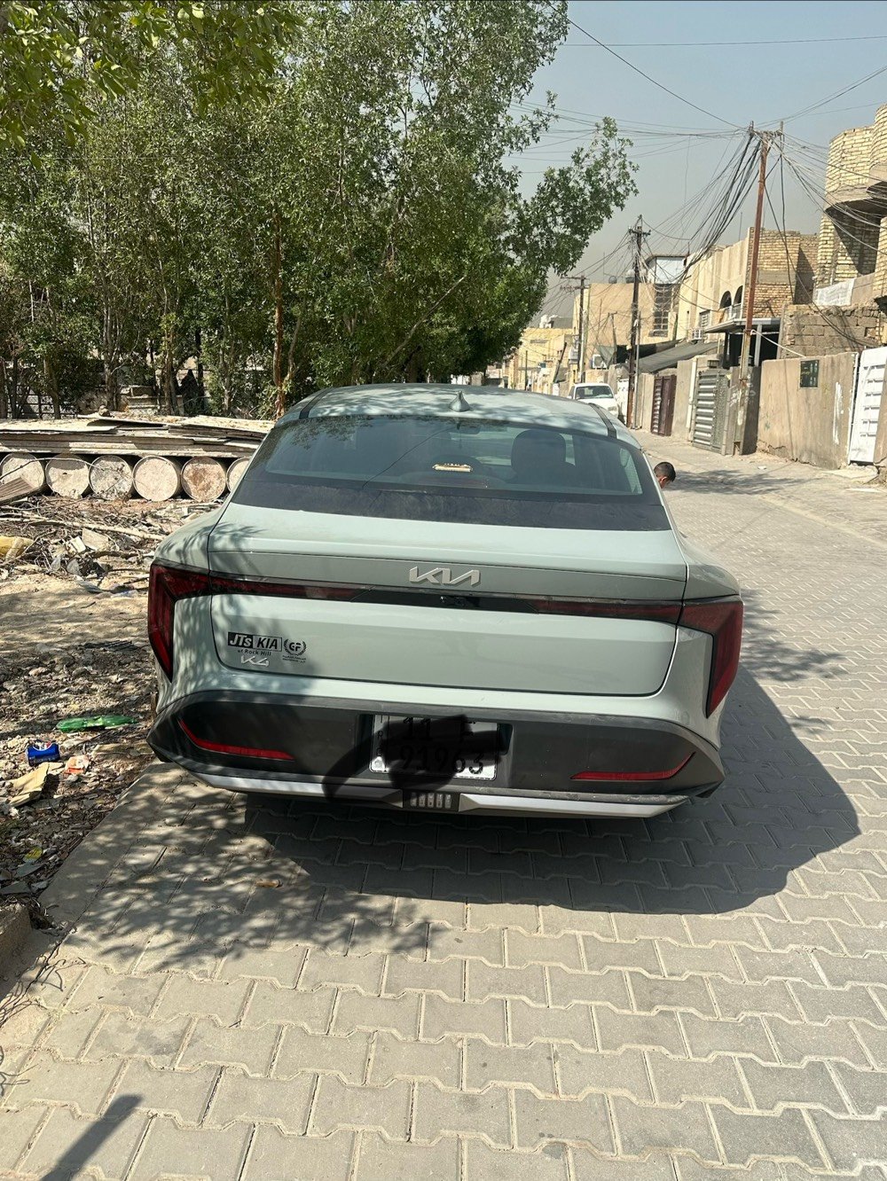 كي فور مديل 2025 فئة  EX  وارد امريكي و 
معروفة مواصفات EX حادثهة جاملغ وربع البنيد لون  فستقي مرقم بغداد  
*********** الاتصال