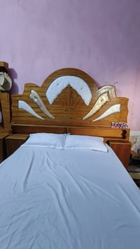 غرفه اخشاب • ميز تواليت • خدوش بسيطة