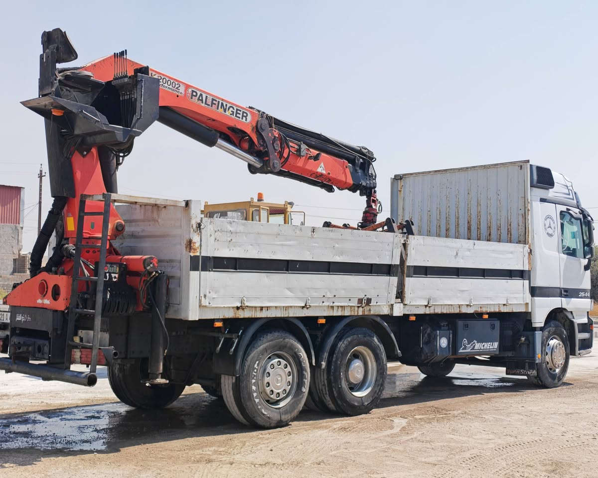 للبيع
إكتروز شمعة 2002 ✅✅
حجم 2544 
كرين 20000 _4 سلايت
للاستفسار 
***********  ☎📱
***********   ☎📱
