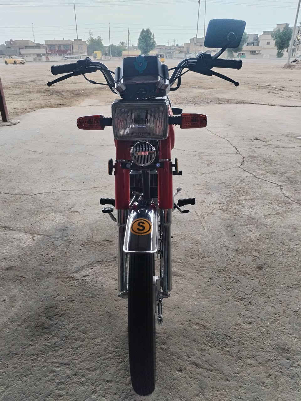 تحية طيبة🏍️🏍️ 
سازوكي خبط الأصلي موديل 2026
بعدها شركة كفالة عامة من كلشي
مكاني واسط العزيزية 
السعر ٧٧٥ وبيها مجال قليل للجناية فقط
***********
***********
