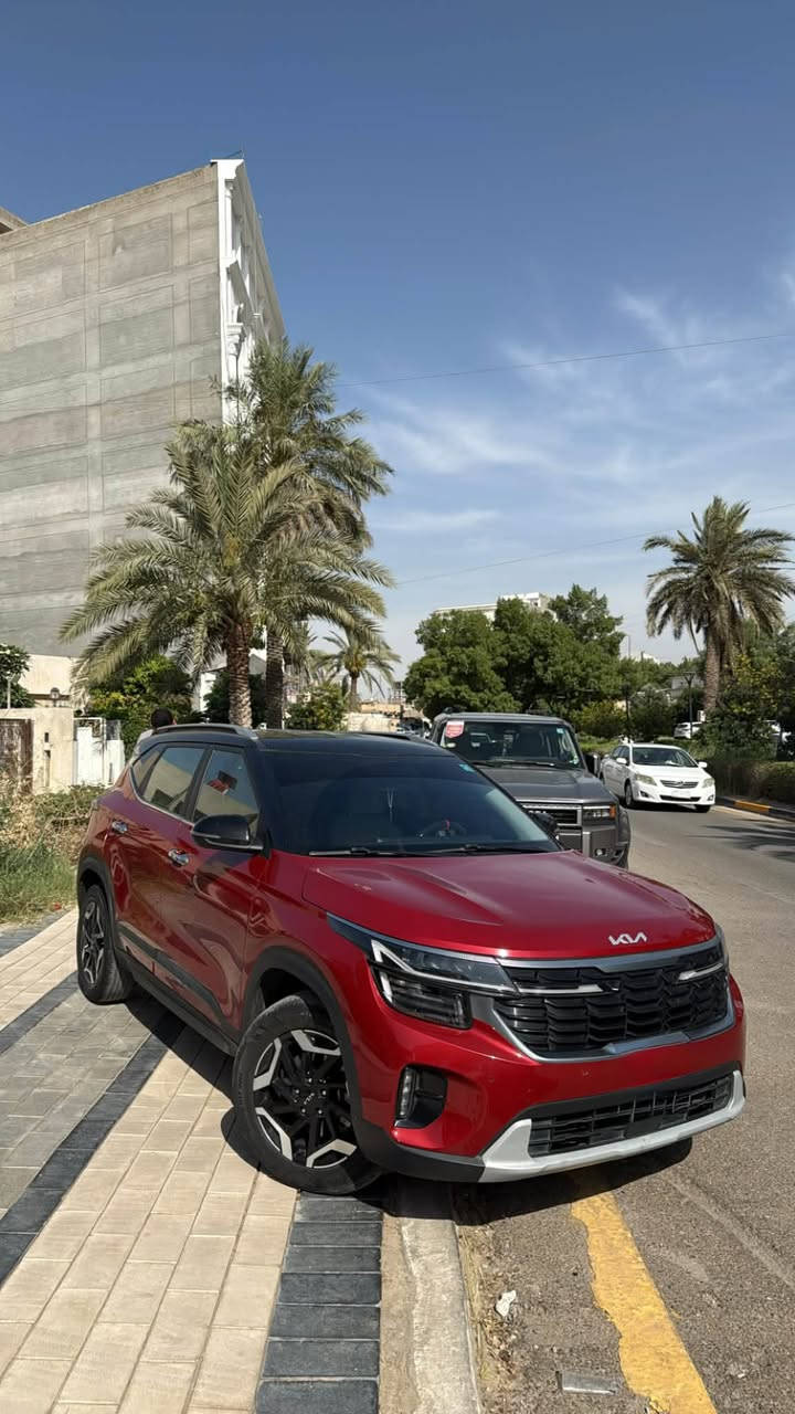 Kia sletos 2024 ضمان المجموعه الدولية
السيارة وكالة تو كلر  ييها ضربة بالباب ممصلحة خفيفة 
ماشية ٥٥ الف كيلو متر بعدها على الضمان 
للتواصل ***********
