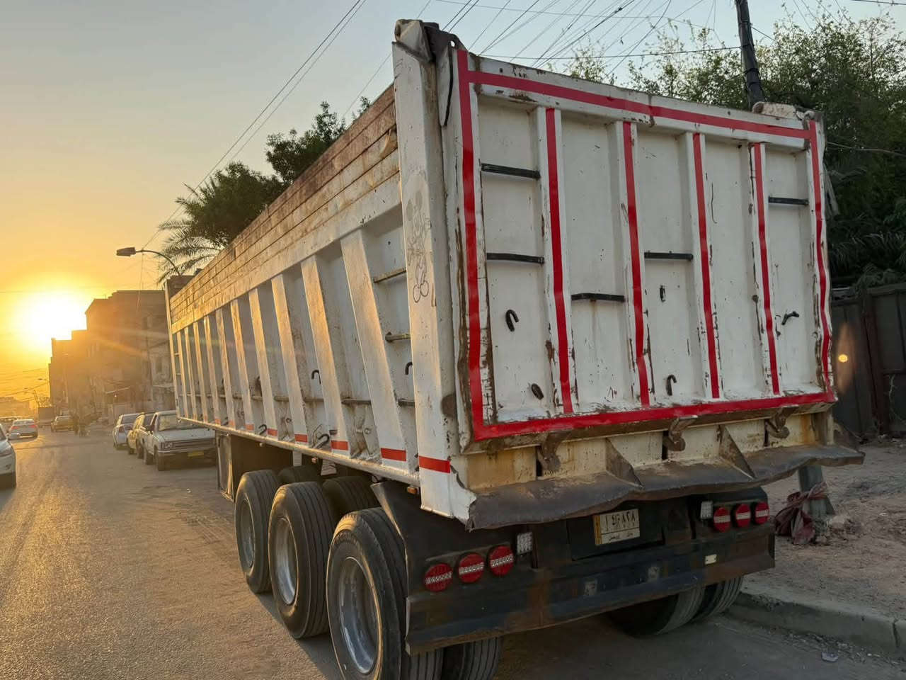 سلام عليكم عربانة للبيع ثلاث دناكير ١٦ لعاب 
شاصي مكفول تخم تاير السعر 80ورقة وبي مجال 
شي بسيط رقم الهاتف ***********
