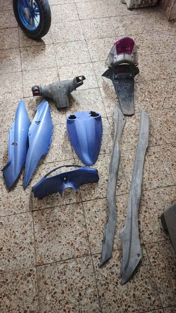 دراجه ماكس قجمه حربيه للبيع دراجه بس بيها صرجه بلصفحه وغراضها كلها موجوده اروس بدراجه ايراني بس مو كلك واذا بيع 550 قفلها مكاني بصره تنومه رقم ***********
