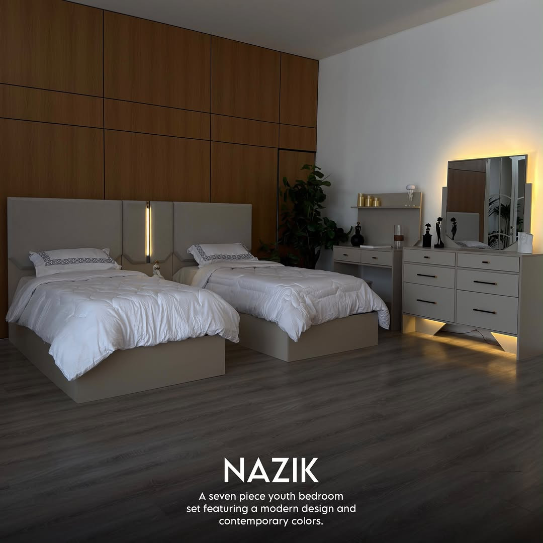 شبابي 7 قطع

نص مكتوب في الصور:
- NAZIK
- A seven piece youth bedroom
- set featuring a modern design and
- contemporary colors.
- A seven piece youth bedroom set featuring a modern design and contemporary colors.
- NAZIK A seven piece youth bedroom set featuring a modern design and contemporary colors.
