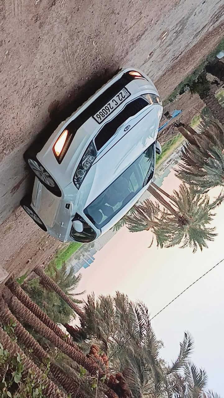 سلام عليكم من رخصت الادمن المحترم كيا اوبتيما موديل 2014 خليجي مكفولة من الصبغ فول عدا البنرامه مواصفات مكينه 2400 بصمه تبريد خلفي امامي حساس خلفي رقم أربيل تريد تحويل تريد وكاله للاستفسار على الرقم الموجود ‏‪***********‬‏ مكاني بابل الحمزه الغربي عليه السلام ولسونار مرفق مع الصور
