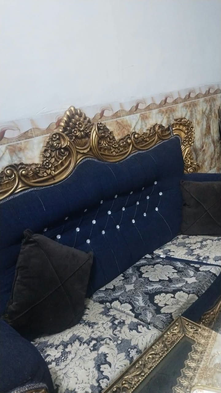 ١٠مقاعد • مصري ملكي • نضيف جدا