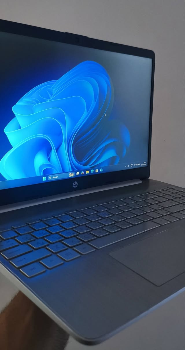 HP 15s • Ryzen 7 4700U • رام 32GB