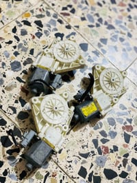توصيل • حجز • واتساب