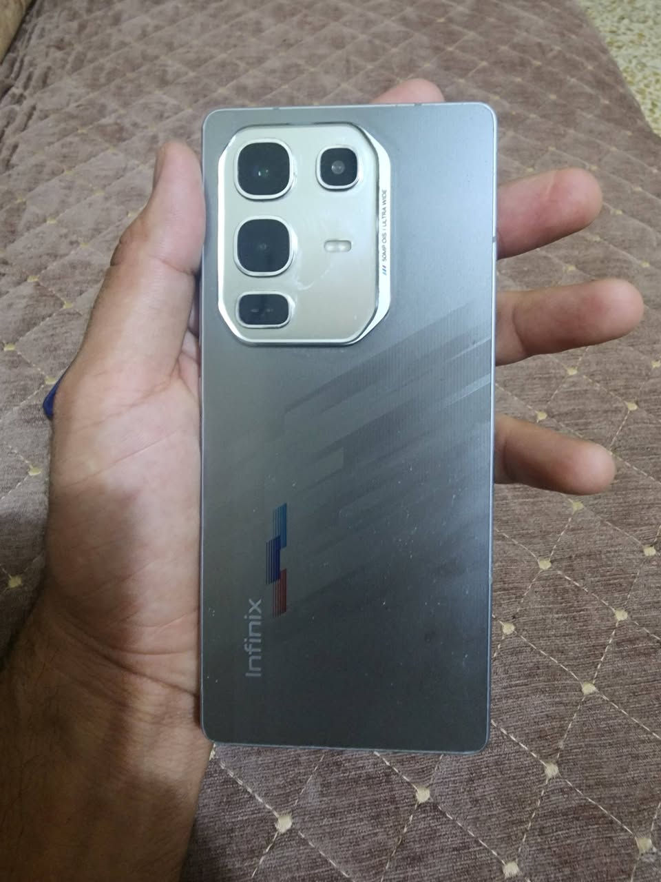 نوت ٥٠ برو ذاكره ٢٥٦ بلادي ممفتوح ببجي ٩٠ فريم فقط بي شويه عواج بل شاصي ممأثر عل جهاز ابد جهاز كله شغال مابي اي عيب السعر ٢١٠ 
***********
