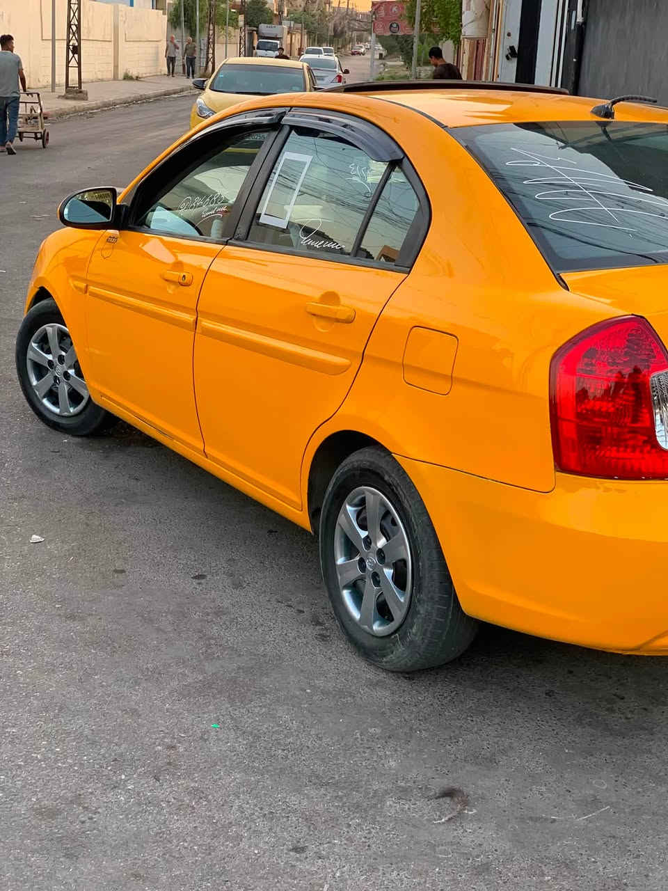سلام عليكم اكسنت موديل 2009 خليجي ضررها جاملغ خلفي سياره جديده فول مواصفات فتحه سقف مرايات كهرب تدفيه بالكشنات رقم بغداد باسمي تريد وكاله تريد تحويل كير مكينه شرط السعر ٨٣ التواصل ***********
 مكاني الموصل الأيسر ***********
