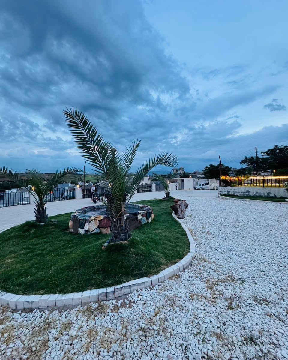 ‎ڤیلا شاهانەی vipسەردەمیانە  بۆ فرۆشتن 

‎ - - شوێـــن║لە  ریگای مەسیف📍
‎ - ڕووبەر ║ 1700متر  - 

‏‎بۆ زانینی نرخ ژمارە (1)لە کومنیت بنوسە💰

‎🔷کامل ئەساسی مالی تیدایە
‏‎🔷 كارەبای نیشتیمانی هەیە
‎🔷 (5)  ژووری نوستن 
‎🔷 سیستەمی فێنك كەرەوە
‏‎🔷گراج ئوتومبیل فراوانە
‎🔹 حەدیقەی  هەیە
💧 ئاوی هەیە
‎🔷شوین پالەوەر بە خیو کردن هەیە 
.
‎🔷 ڕووبەرێكی فراوانی سەوزایی 200م

‏‎بۆ زانیاری زیاتر پەیوەندیمان پێوە بكەن . . . .
☎️***********  
——————————————————
‏‎ئەزموونێكی پڕ لەمتمانە:: ‎✅ #_عەقارات_باغی_ئاژگە

‏‎ئەگەر هەرموڵکێکت خانوو_دووکان _مەزرەعە هەیەـــ بینێرە بۆ پەیجەکەمان ئێمەش بڵاوی ئەکەینەوە بە باشترین و جوانترین شیوە

