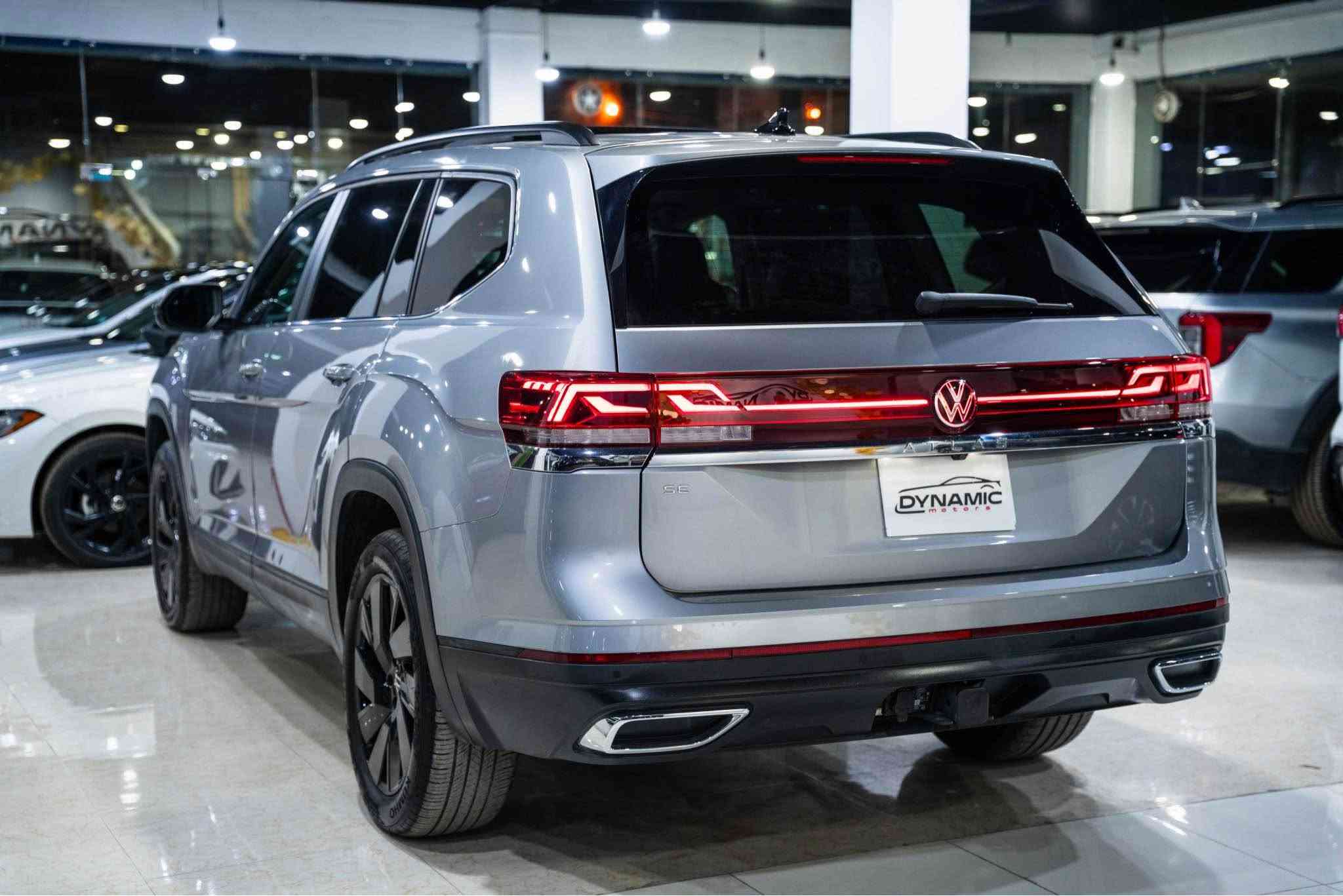 2024 VOLKSWAGEN ATLAS, 2.0T SE TECHNOLOGY

موديل: 2024
وارد : امريكي 
مواصفات :SE -
‎عدد الأميال : 18,000ميل
الون : سلفر
الون داخل ؛ اسود
‏‎سلندر :  V4
‎ صبغ :  ٢ قطعة بدون داخل  
ارباك : فقط بردة
سيارة رقم موقط ٣ شهر بي مجال
مكان اربيل شارع حديد و خشب معرض دايناميك موتورز
‏‎من المعلومات الرجاء التصل علي وتس اب
سعر جدا مناسب 🔥🔥🔥📲📲
                                                                                              *********** -
============== أربيل, العراق
