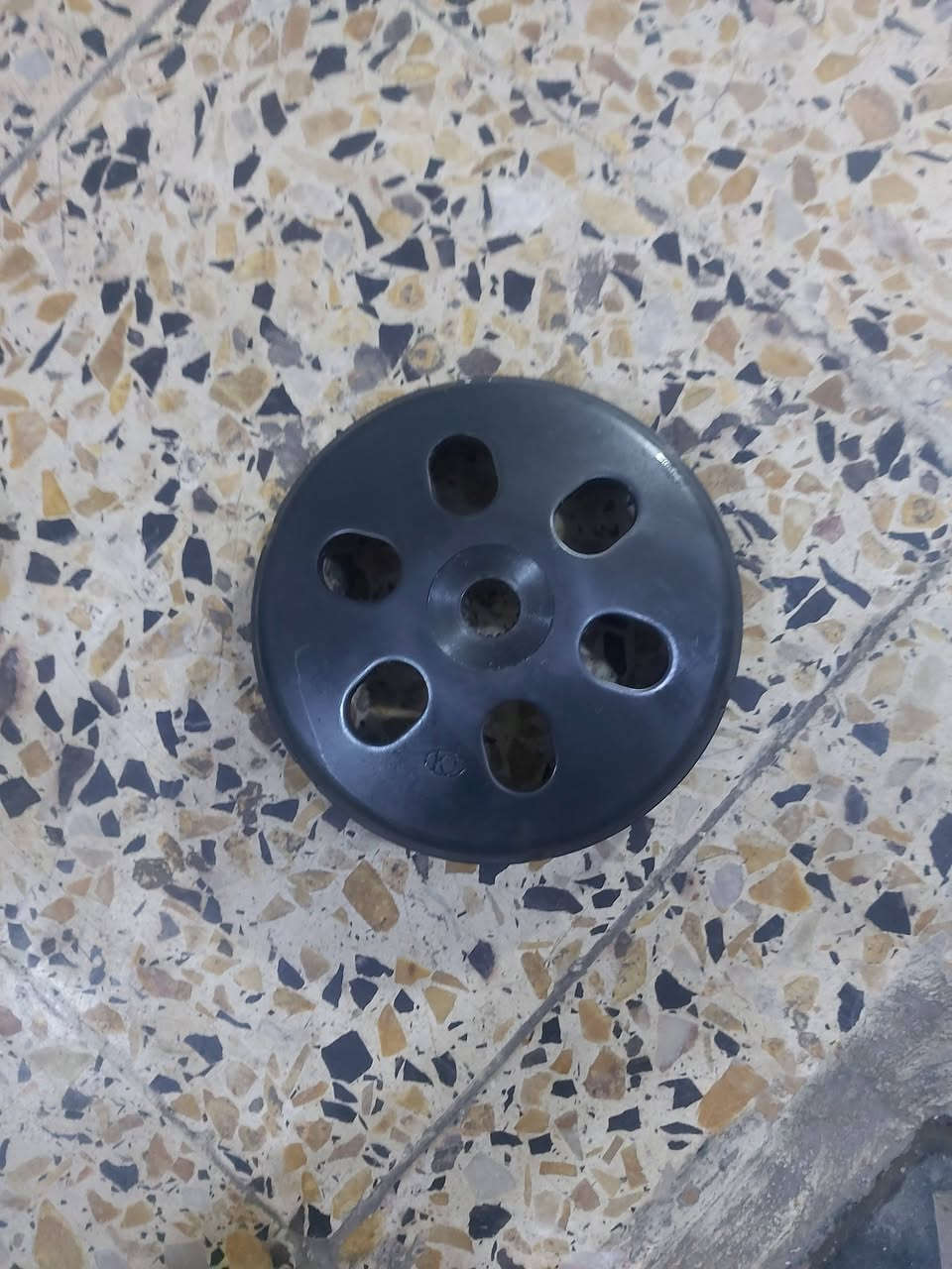 سلام عليكم كلاجات بي سي اكس جيل ثاني مع كلاجات كمله جيب وشد كلج خلفي بنزه نضيف وطاسه نضيف وختم موجود كلج امامي وكاله موضح بل صوره معهه نتات مال كلج واشر وقايش اصلي كله وكاله مكاني بغداد رحمانيه جعفير رقمي *********** سعرهن 200
