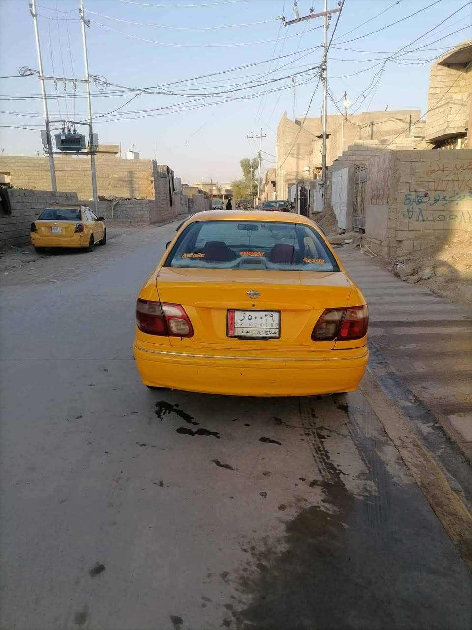 نيسان سني 2001 فول نضافه محرك كير عادي تايرات جديد صدرجديد مفوله دفتر بانزين بيه الستفسار اتصل صاحب السياره ***********. العنوان الصياده الجديده السعر ٥٨ او بيه مجال للشراي
