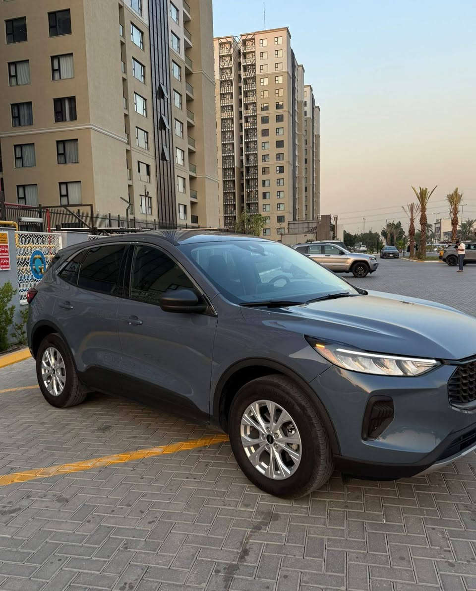 فورد أسكيب 2023 اكتيڤ
محرك 1500 اقتصادي 
رقم بغداد بسمي
مواصفات: 
بصمة 
دخول ذكي بدون مفتاح
تشغيل عن بعد 
تدفئة كشنات 
تدفئة ستيرن
تحديد مسار 
رادار امامي + خلفي 
نقطة عمياء 
صندوق كهرباء 
شاشة تدعم ابل كار بلاي + اندرويد اوتو 
كاميرا خلفية 
تبريد قطعتين + مناخ منفصل 
دفع رباعي AWD
حادث خفيف صبغ جاملغ السائق فقط 
صور الحادث مرفقة بدون دواخل
السيارة تشتغل وتمشي من امريكا بدون اي نقص سيارة جديدة بمعنى الكلمة اني مستوردها على ايدي 
ماشية 42 الف فقط
السعر 137 بيها مجال للطيبين 
مكاني بغداد حي الجهاد 
***********
متوفر واتساب
