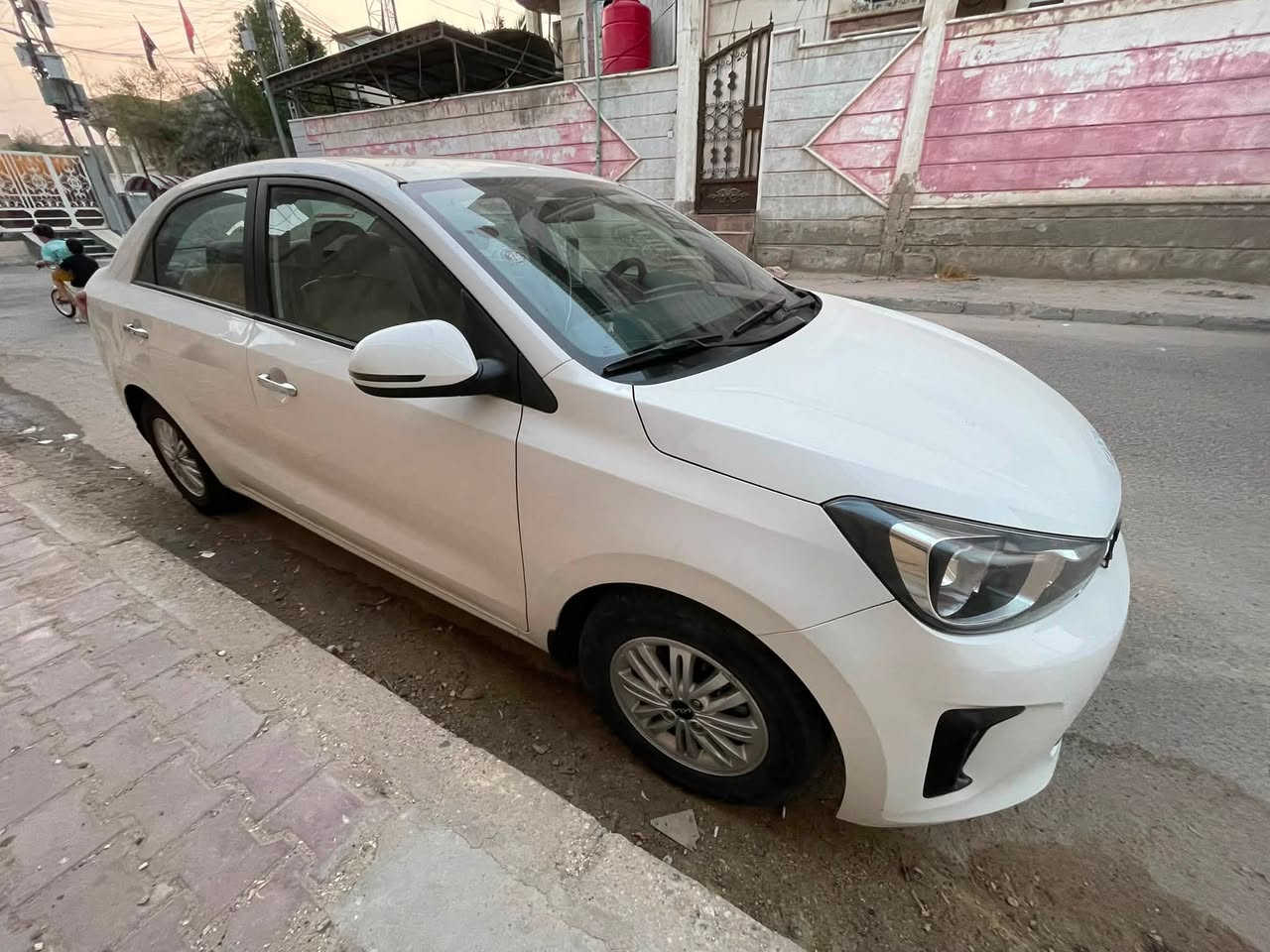 كيا بيكاس خليجي 23
فتحة سقف 
كشافات 
تحكم ستيرن جهتين
حساسات خلفية 
شاشة 
مقاعد جلد 
ويل كب
اشاير بالمري 
بيها مكانات بارد وحار السنوية 28 
رقم اربيل الدولي
بسم شركة ابوب الرحمة المعرض موجود بالقبلة
مكينة كير غير مفتوح كفالة 
السعر 107 وبيه مجال بسيط 
رقم الهاتف ***********
