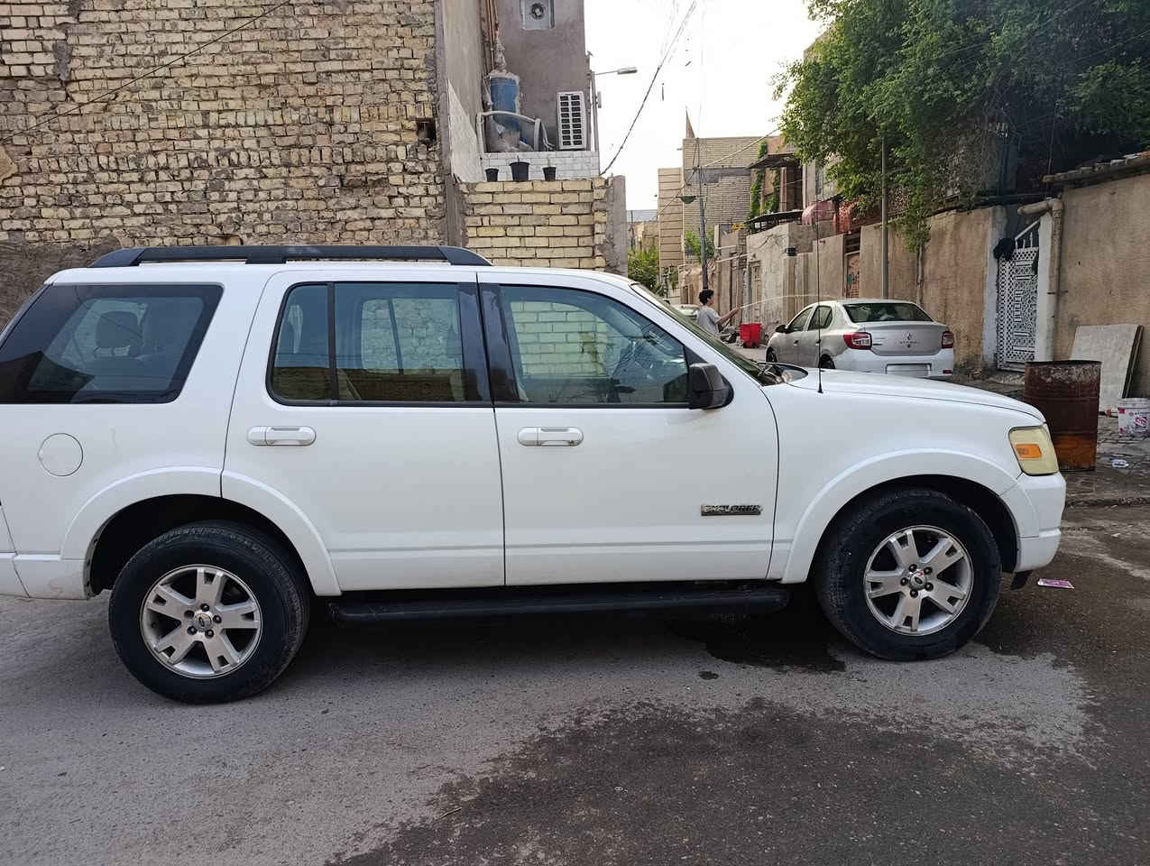 اكسبلور ٢٠٠٨ • جاهزة • مجال بسيط