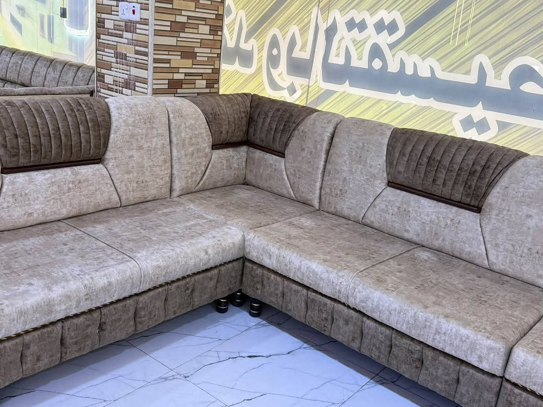 ديوان نينوفا • ١٧م • تقسيط