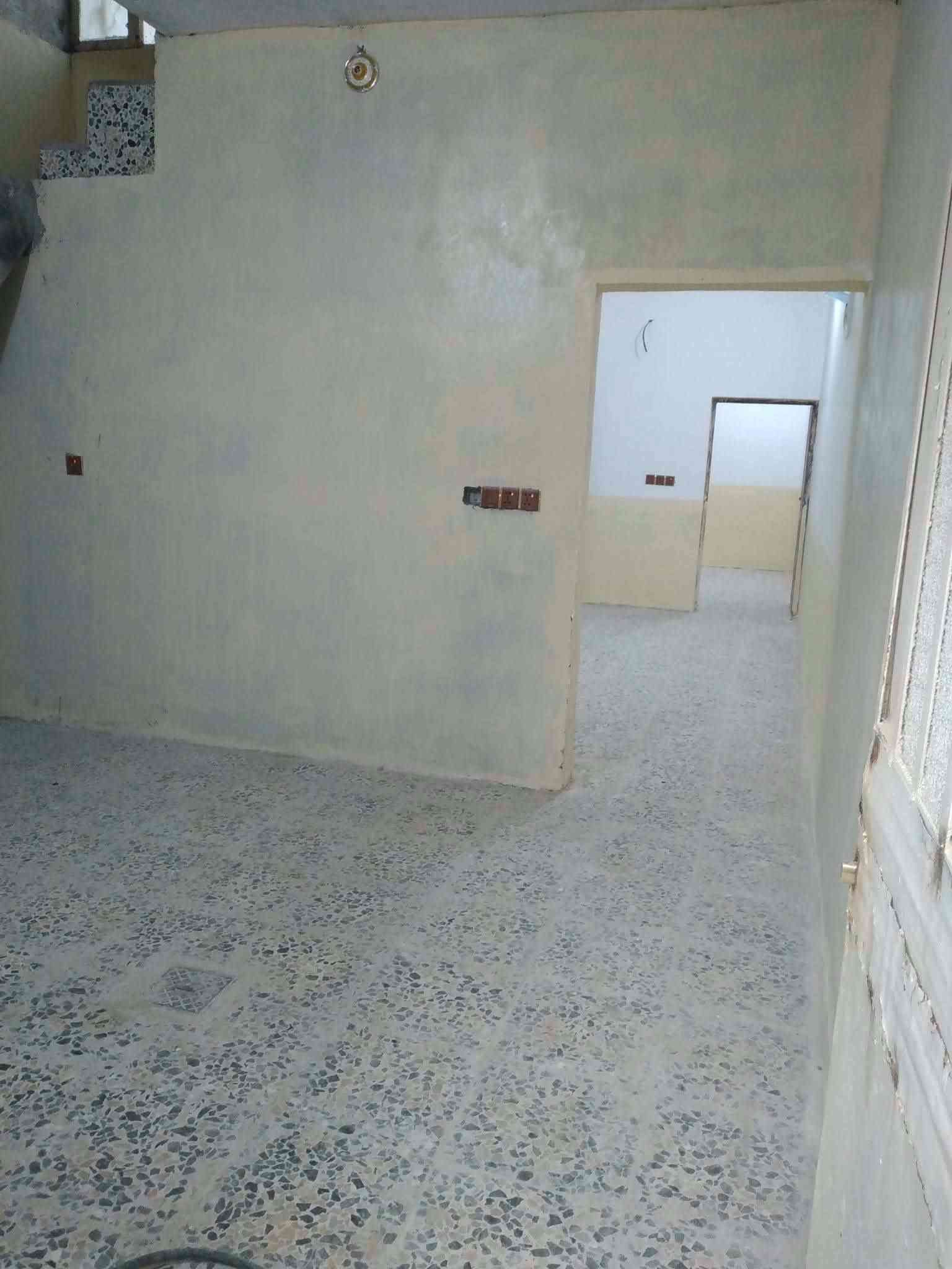 بيت للإيجار • نضيف • المطار القديم