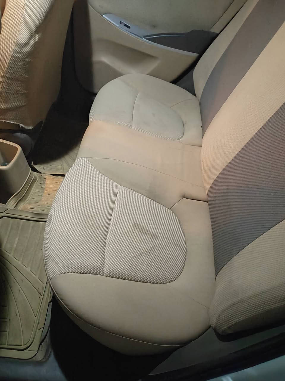 اكسنت ٢٠١١
مكينة ١٦٠٠ و كير بحالة جيدة جدا
تبريد ممتاز
حدادية جديدة
تخم تاير
باتري جديد
منضومة بانزين و احتراق جديد
سيارة ماشية ٢١٥
سنوية مجددة لغاية شهر ٨ ٢٠٣٠ و هزة جديدة
مواصفات السياره ويلكب اشاير بل مري ٥ تجاوي
سياره باسمي رقم نجف
سونار جديد مرفق بل منشور.
(سعر مطلوب ٨٧ مع مجال قليل)
للاستفسار الاتصال *********** بي واتساب
