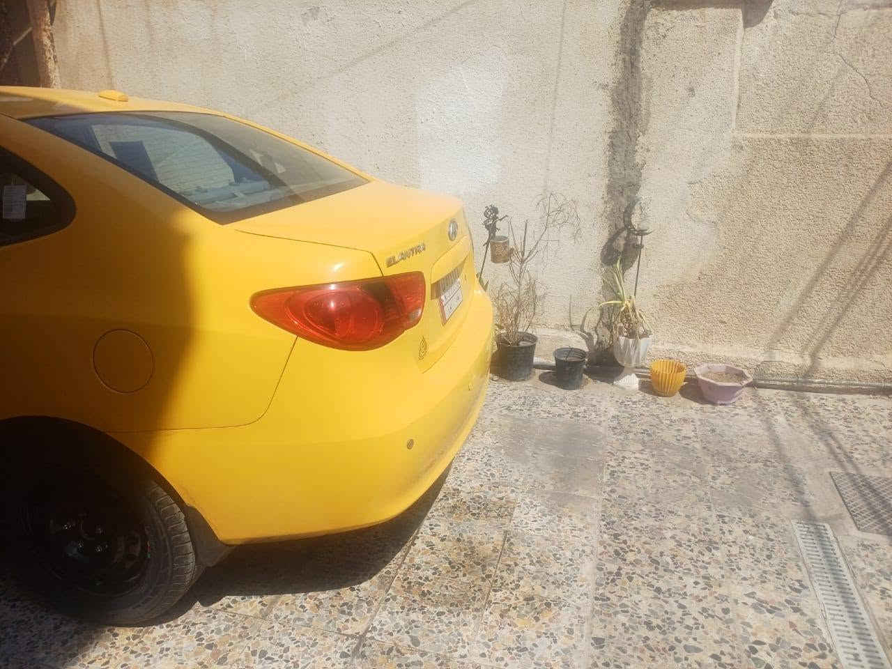 سلام عليكم سياره الانترا موديل ٢٠٠٩ مقدس كير مكينه  مكفوله ضرره جاملغ امامي طخه بالدعاميه خلفيه مكينه ٢٠٠٠ترهم بيع اومراوس سعره ٨٥ بيه مجال مكاني بغداد الشعب الاستفسار اتصل***********بيه واتساب
