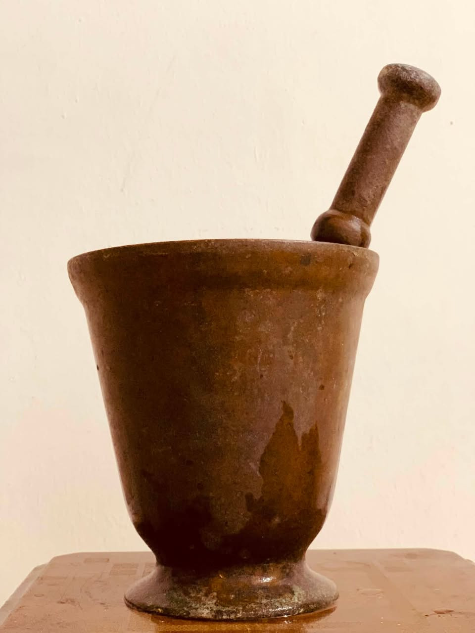 للبيع • قطر ١٨سم • وزن ٨كغ