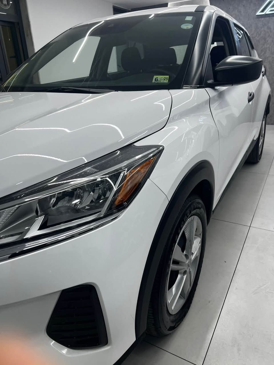 � للبيع – Nissan Kicks 2024

📌 VIN: 3N1CP5BV3RL527371
🏭 الشركة: نيسان
📅 سنة الصنع: 2024
⚙️ الفئة: S
🔧 المحرك: 1.6 لتر – 4 سلندر – بنزين
🔁 القير: أوتوماتيك CVT
🚘 الدفع: أمامي FWD
👥 عدد الركاب: 5
ماشیە ٢٠ الف کم 

🛡️ الأمان

 • ABS
 • نظام الثبات
 • Traction Control
 • وسائد هوائية
 • كاميرا خلفية
 • TPMS

🛋️ الداخلية

 • شاشة
 • بلوتوث + USB
 • تكييف
 • تحكم من المقود
 • مقاعد قماش

🛠️ الملاحظات

 بها باب و الجاملخ أمامي ایمن  صبغ

📞 للاتصال: ***********
