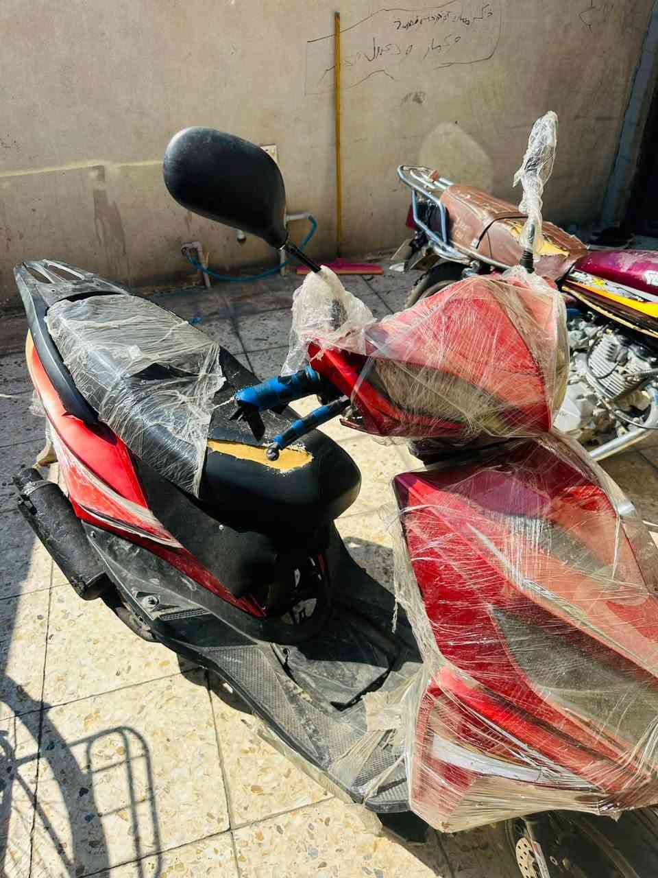 .
.
جامبو 2022 موطور نضيف وكل شيء مابي ومرتب بس يريد واحد يداري ،، طالب علي 450 وبي مجال للي يريد ياخذو يجنى 

لأن لازم واحد يرتب من يريد يجنى 

رقم : ***********

