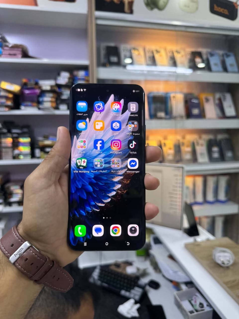 تكنو سبارك 40برو بلص فايف جي مكفول الذاكره 256 السعر 235 الاستفسار خاص او الاتصال ***********بي وات ساب

نص مكتوب في الصور:
- هاتفي HiOS 15.1.2 التحقق من التحديثات استناداً إلى Android اسم الجهاز TECNO SPARK 40 Pro+ الطراز TECNO KM7 وحدة المعالجة المركزية Helio G200 RAM 8.00 GB+5.00 GB الكاميرا الخلفية 50M الكاميرا الأمامية 13M البطارية 5200mAh التخزين ٣٠.٩٦ غ.ب / ٢٥٦ غ.ب