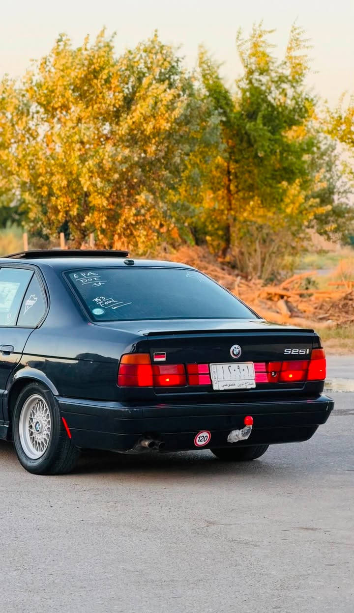 السلام عليكم للبيعBMWاصل525موديل1994 سياره فول اوتماتيك سلايت طكات3 بجم عريض كشنات جلد+كهرباء دشبول ايرباك دركه ايرباك دبل جكمجه ويل خليه هوك خلفي تبريد ثلج🥶قطعتين لايت زنون بنكه كهرباء سياره كفاله عامه من الضربه ولمعجون كير مكينه بل شرط تخم تاير جديد صدر امامي خلفي جديد داخله جديد سياره ما بيه مصرف الف دينار  السعر 62بي مجال  
رقم صلاح الدين مشروع وطني تحويل مباشر
مراوس حسب القناعه رقم التلفون ***********
