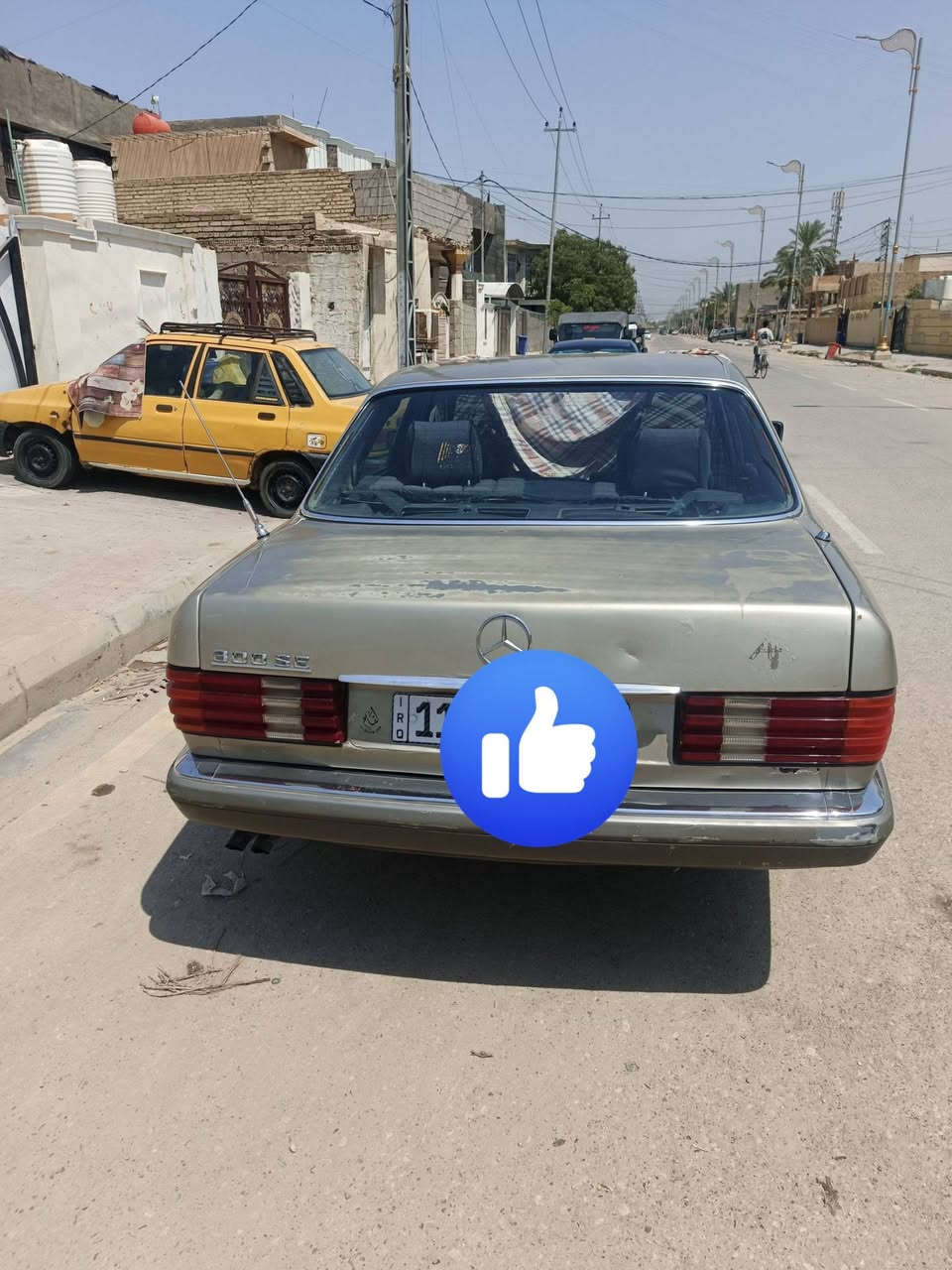 مرسيدس جانبو رقم بغداد السياره جاهزه عوزه ترتيبات بسيطه 
مكينه بلاد سلايت روف شغال منضومه مال بنزين جديده بيع او مراوس  السعر 48 :***********
