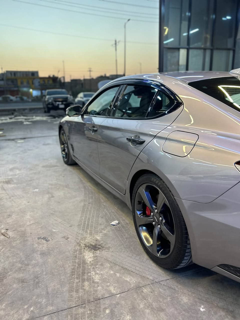 اذكرو الله وصلو على محمد وآل محمد
🧿🧿🧿

السيارة مزودة موستوك✅
جينيسس  G70 V6 4wd
3.3 توين توربو🚀🚀
كير 8 نمر ✅
الموديل 2023👍
الممشى 48 الف كيلو✔️☑️
اللون سلفر ميتاليك شمباني متغير☑️
الضرر مثل ما موضح بلصور✅
راديترات بلادي
بدون ايرباك✅
الفئة برستيج اعلى مواصفات🔥
تخم تاير + دسكات جديد

التزويد
انتيك شوت aem 🔥
داوون بايب اولي مع ثانوي ستل ستيل🔥
عطاسات توربو🔥
اويل كاج كان 🔥
بك موث مدخل هواء وره الدعامية🔥
بلكات دينسو ستيج 2🔥
برمجة عقل محرك ستيج 2+ بوب كورن🔥

الكماليات
مطريات من ebay🔥
كفر مرايا وكفر يدات ابواب كاربون فايبر من ebay🔥
سبايدر جنطة من ebay🔥
ارضيات ربل من ebay🔥
شفات ستيرن من ebay🔥
لحية امامية من ebay🔥

مكان السيارة ديالى بعقوبة 
***********
السعر اتصل او راسل وتدلل
