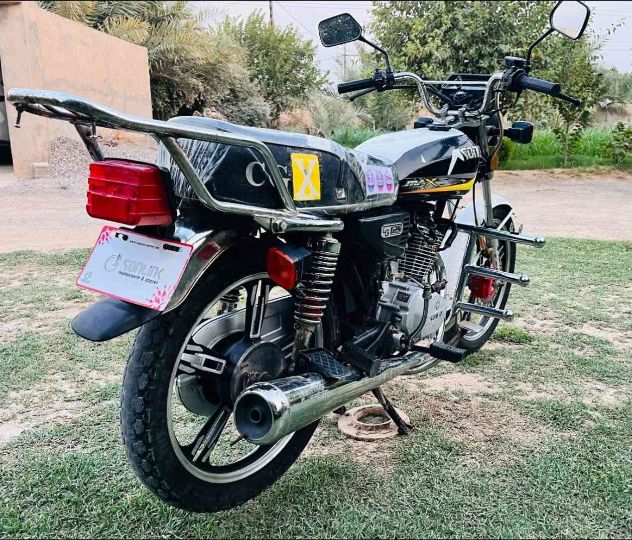السلام عليكم   للبيع.                                                  موطور 🛵 سوليك سافان 2022☑️محرك كبس شرط لا صرق ولا بخار🕢 باب اول وزن ثقيل / احله من الصوره شرط 📸كهربائيات كلها شرط ✔️
***********📞
مكان الدراجه الزاب

